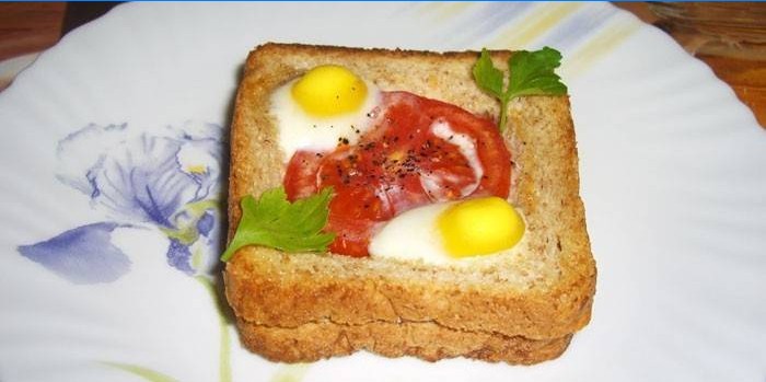 Singi, tomati ja muna kuum võileib