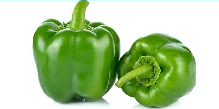 Kaks rohelist paprikat