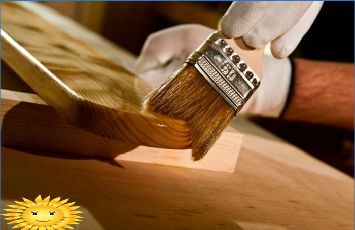 Kuidas kinnitada balustreid ja piirdeid: DIY puidust trepp
