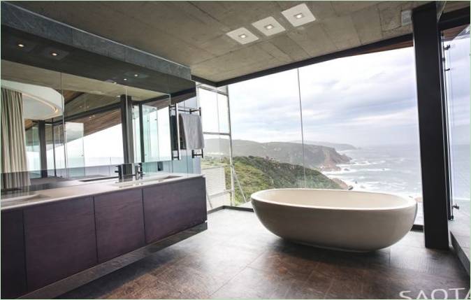 Kauni panoraamiga kaasaegne vannituba
