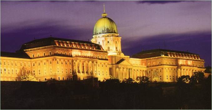 Kaunis palee Budapestis