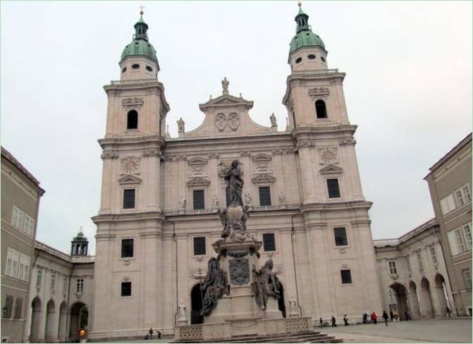 Salzburgi katedraal